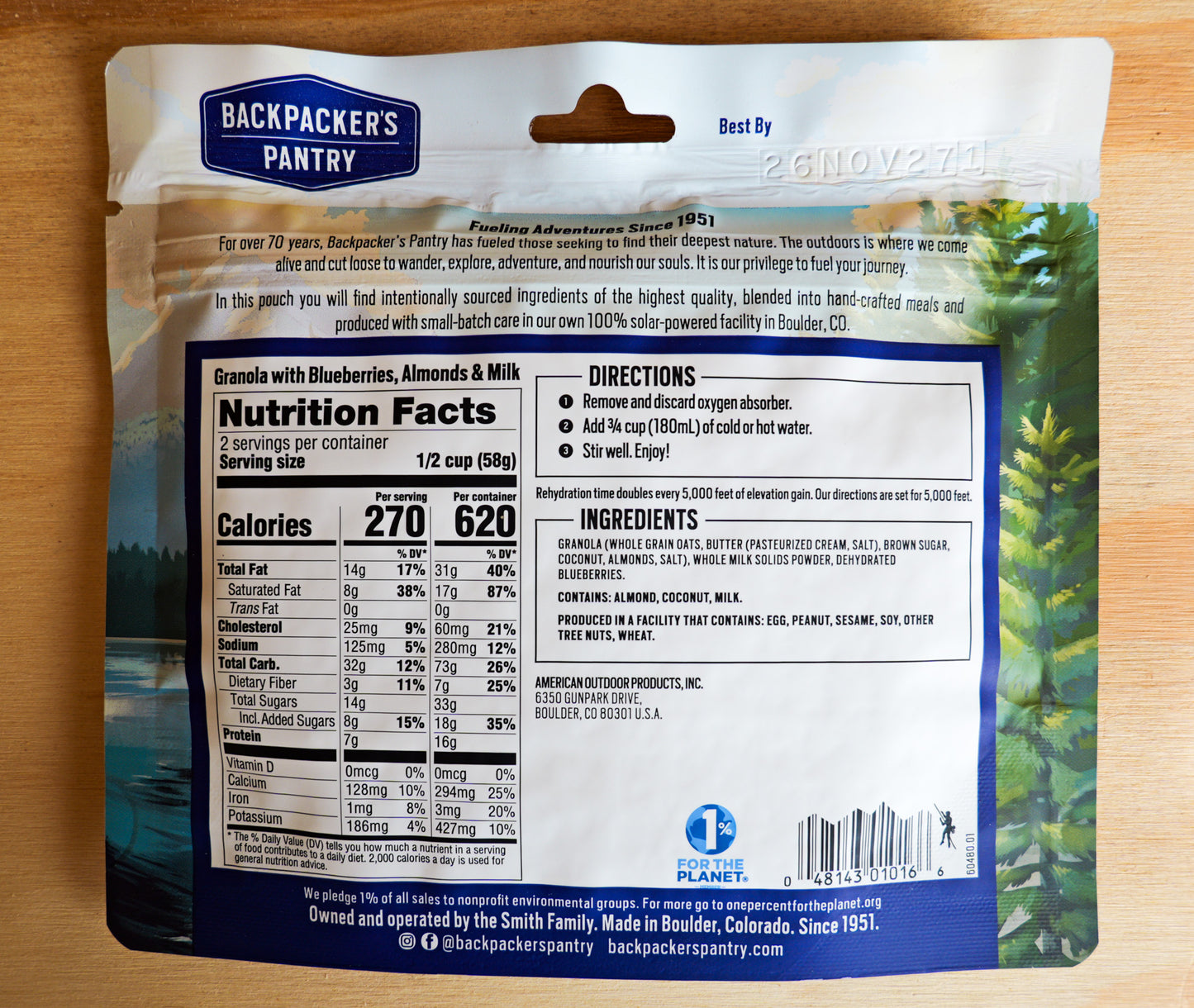 Granola with Blueberries, Almonds & Milk