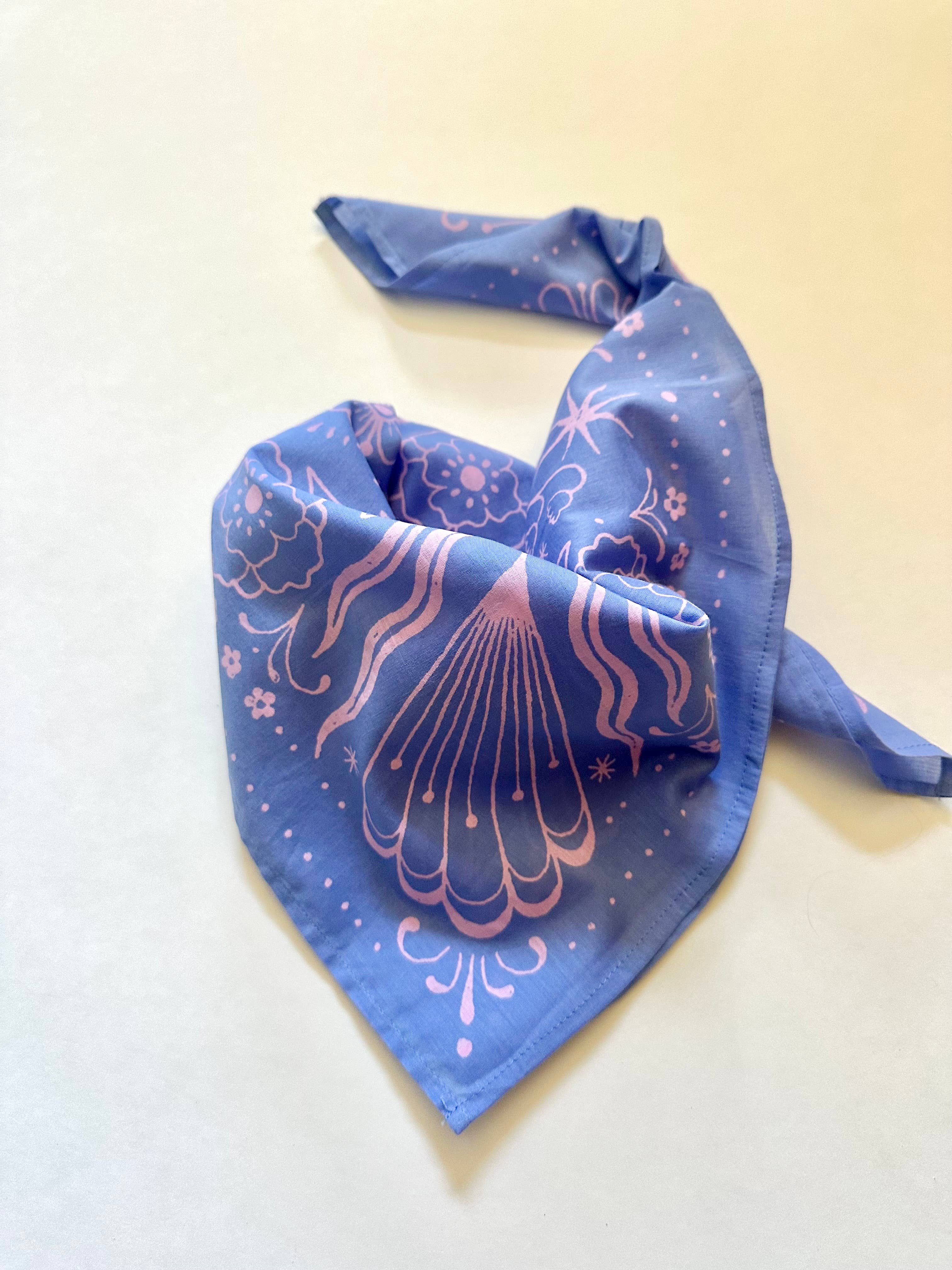 Bandana designed by Cakpatrick